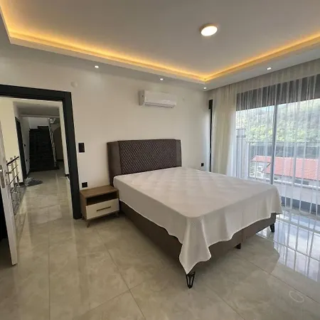 Alanya Hotel *